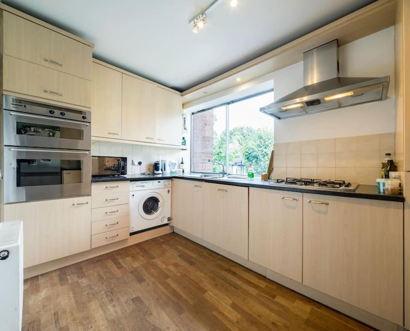 Apartamento Big And Bright 2 X Double Bedroom Flat In Highgate Londres